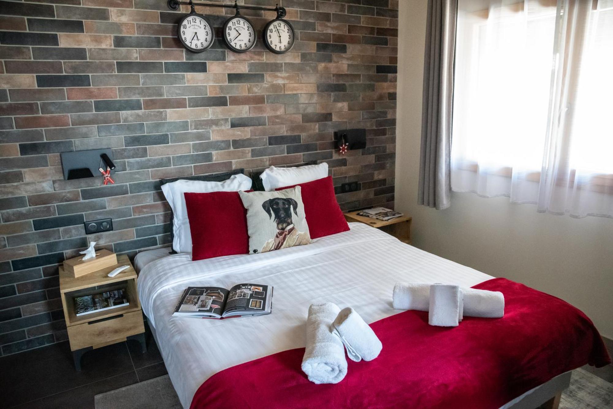 Boutique Hotel - Notre Chalet Les Fourgs Buitenkant foto